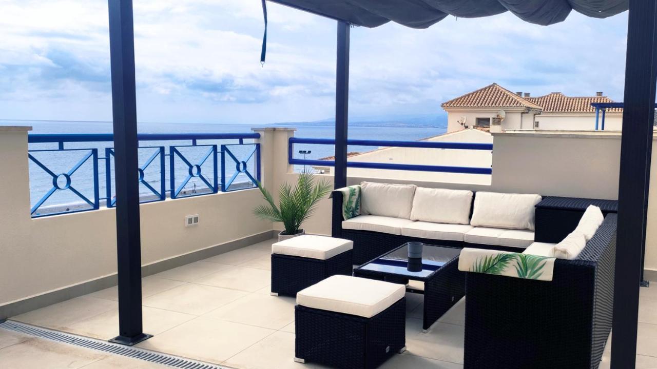 Atico De Albaida Duplex Frente Al Mar Apartment El El Morche Exterior photo