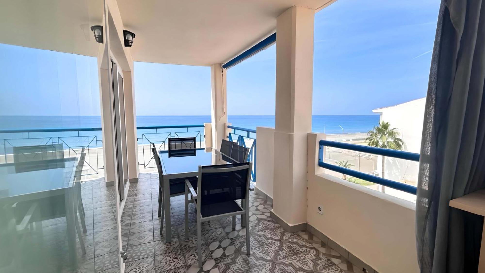 Atico De Albaida Duplex Frente Al Mar Apartment El El Morche Exterior photo